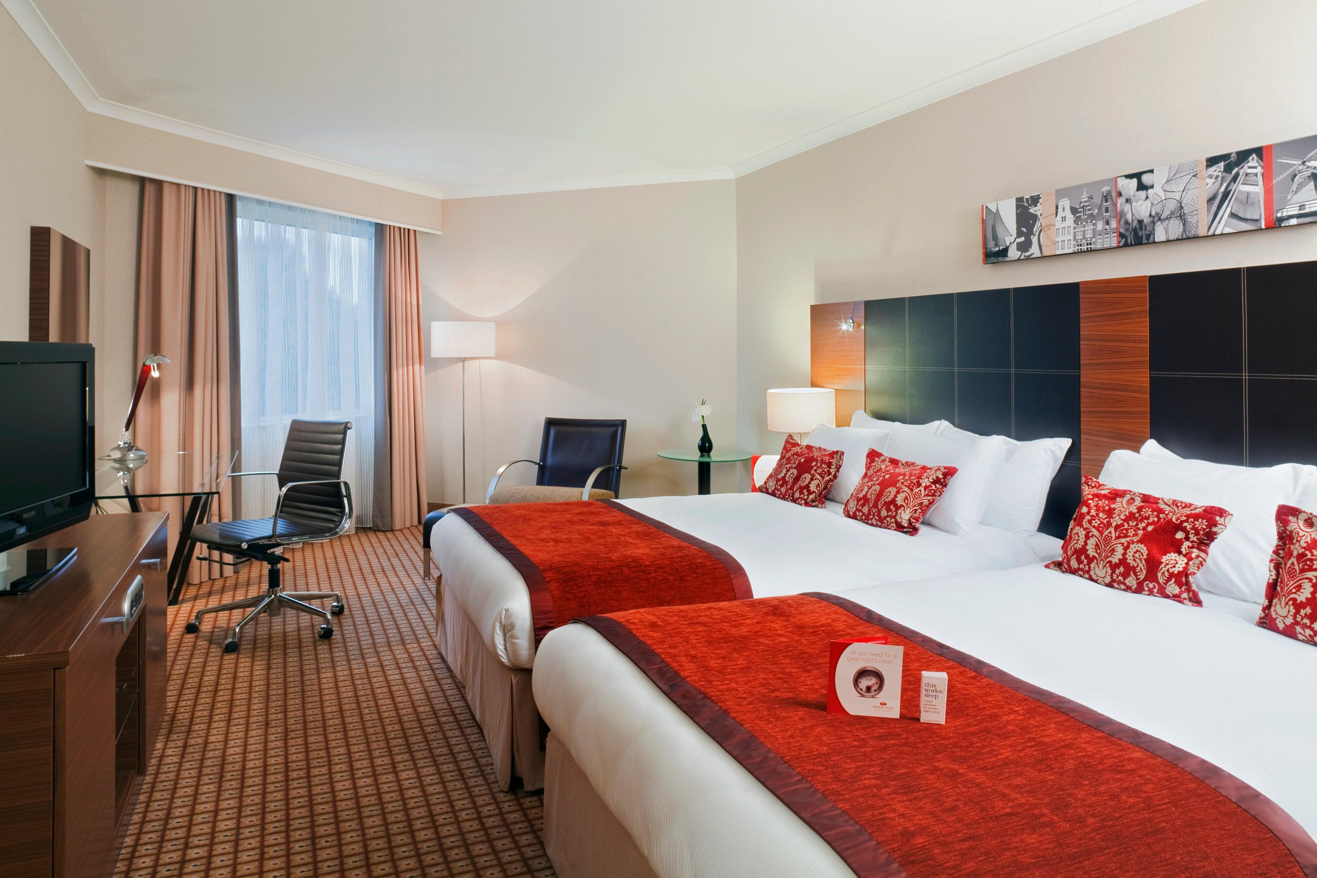 Crowne Plaza Amsterdam Airport Hotel Hoofddorp Bagian luar foto