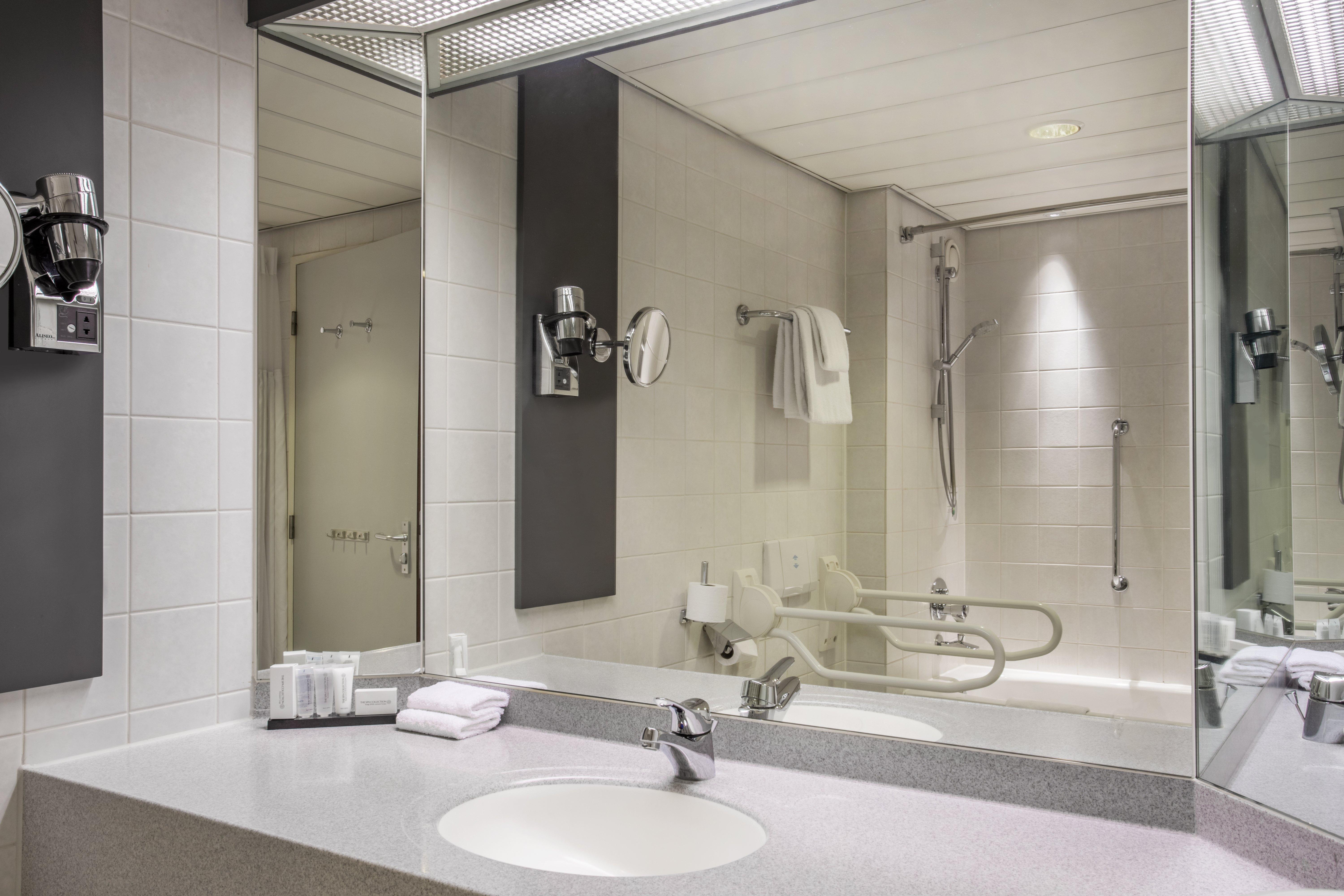Crowne Plaza Amsterdam Airport Hotel Hoofddorp Bagian luar foto