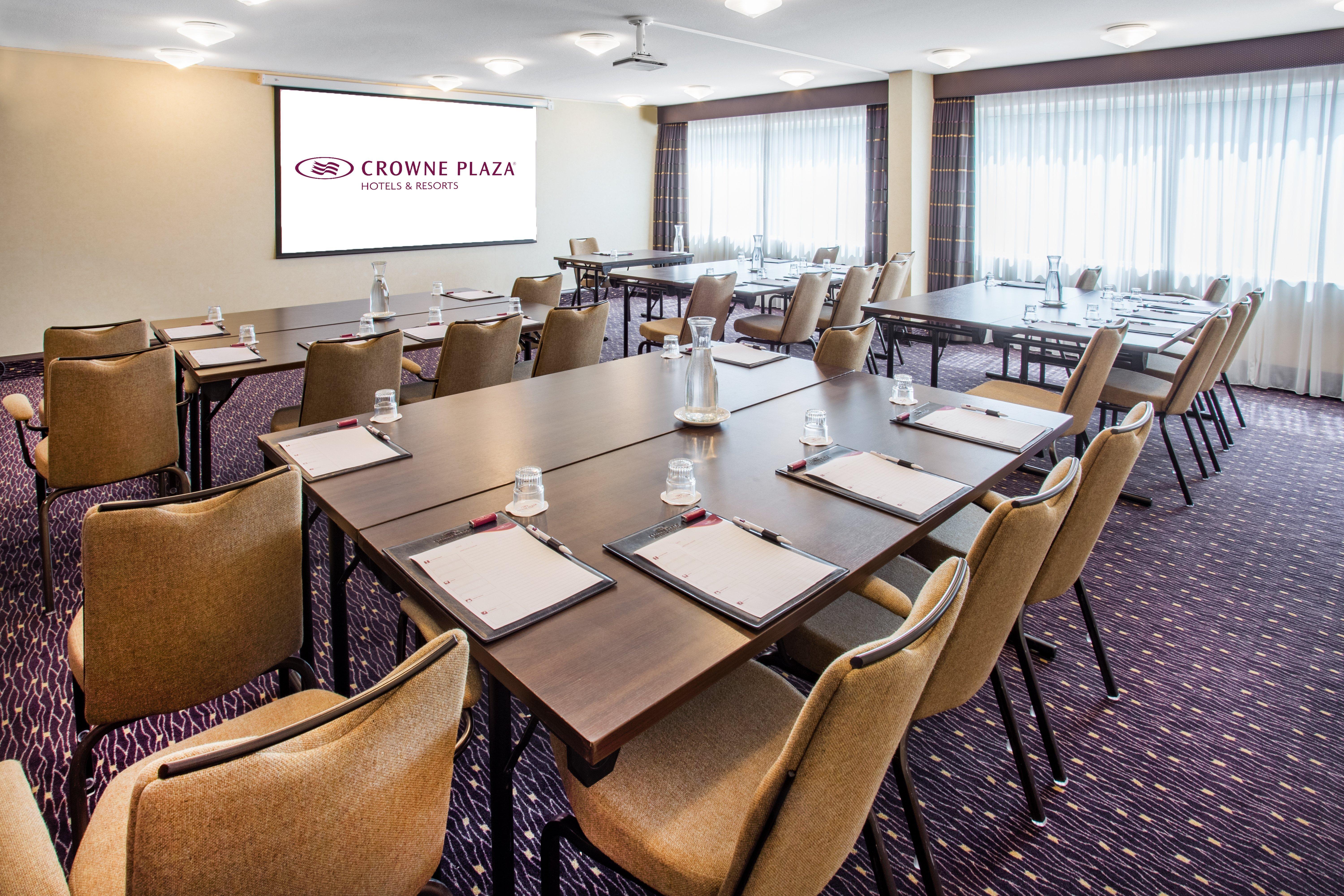 Crowne Plaza Amsterdam Airport Hotel Hoofddorp Bagian luar foto