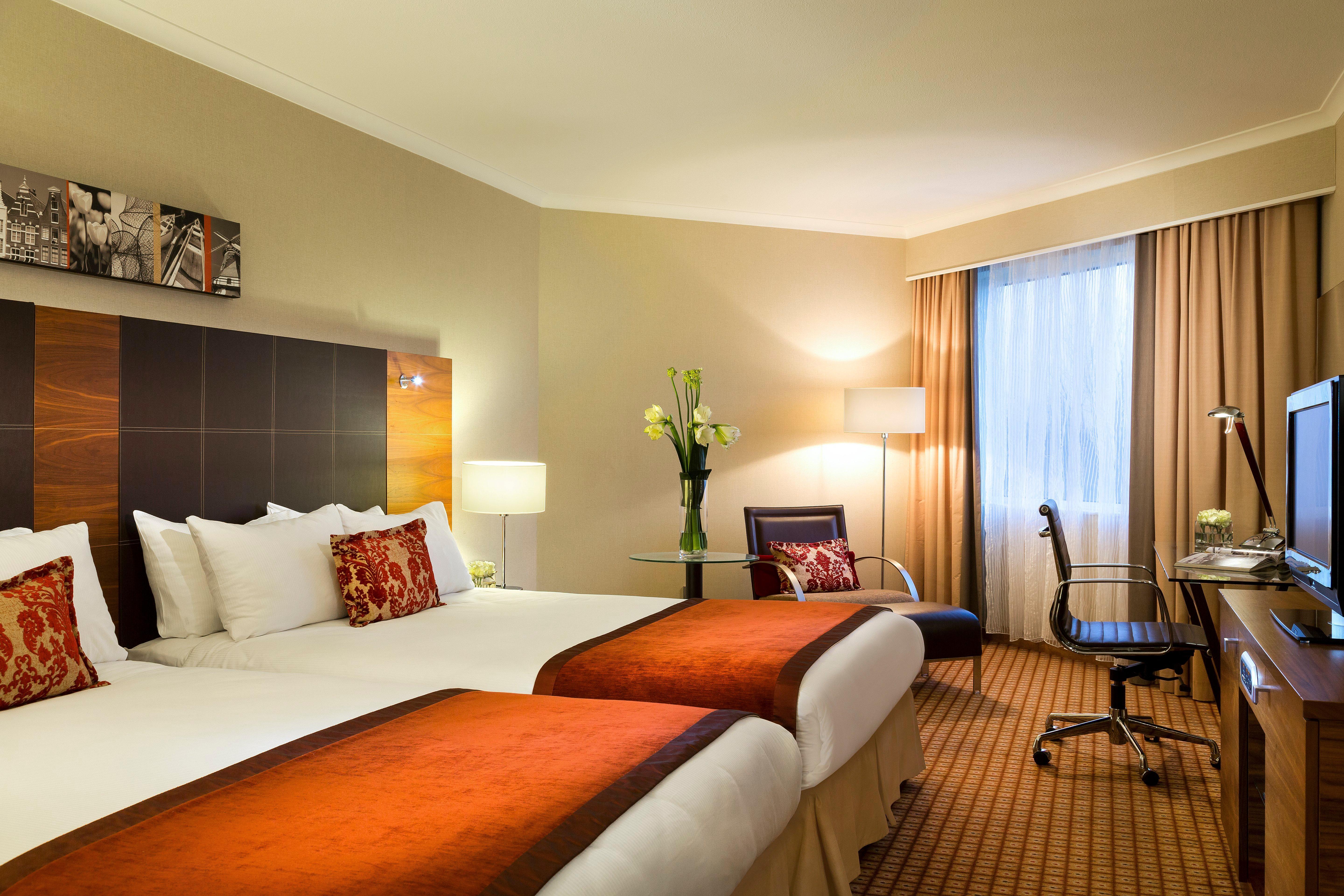 Crowne Plaza Amsterdam Airport Hotel Hoofddorp Bagian luar foto