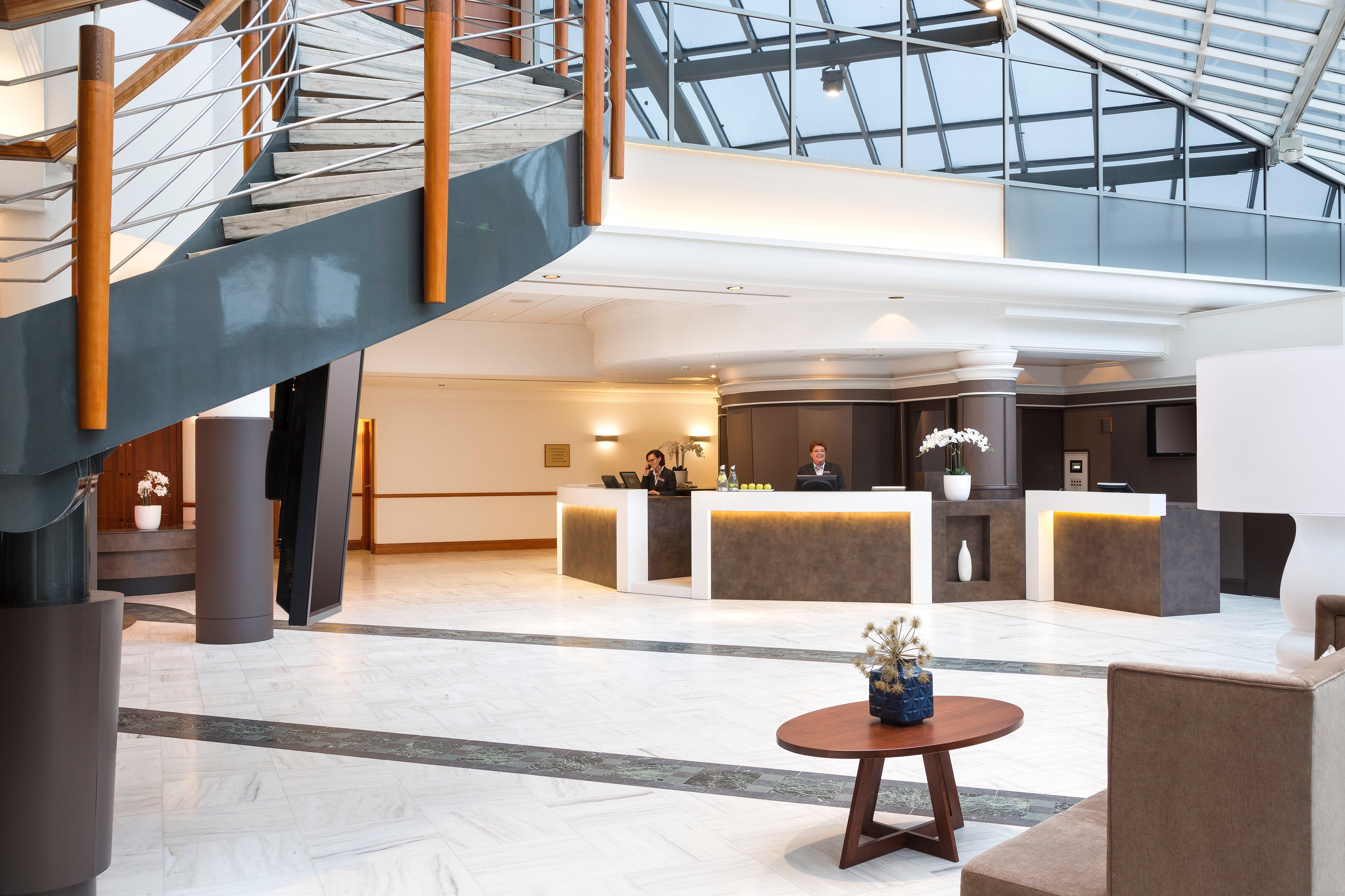 Crowne Plaza Amsterdam Airport Hotel Hoofddorp Bagian luar foto