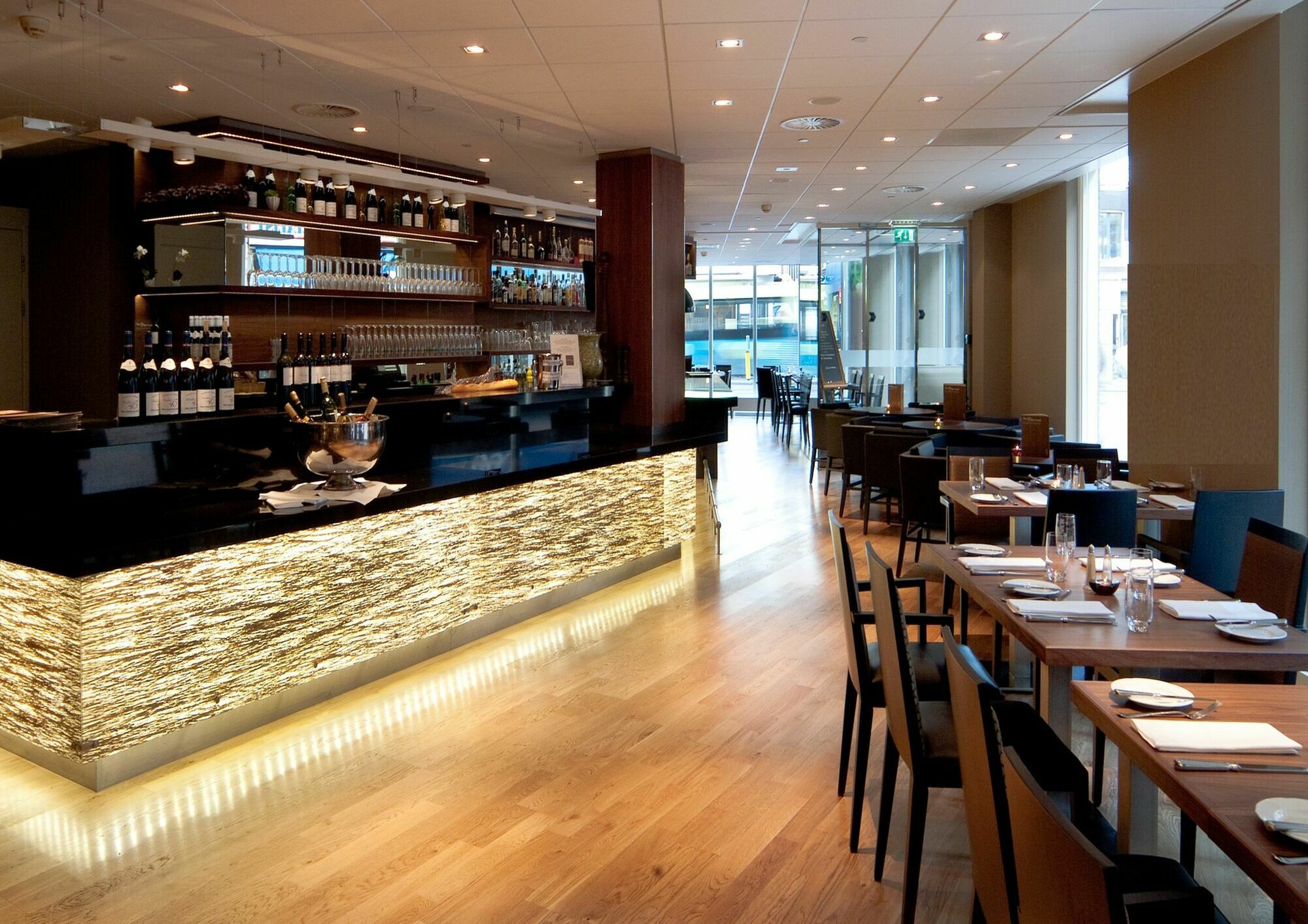Crowne Plaza Amsterdam Airport Hotel Hoofddorp Bagian luar foto